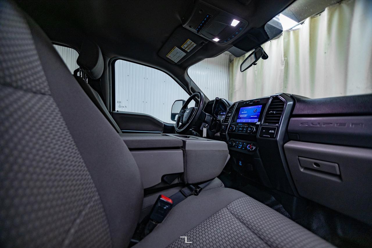 2020 Ford F-550 4x4 Crew Cab XLT Deck Diesel Dually Red Deer AB