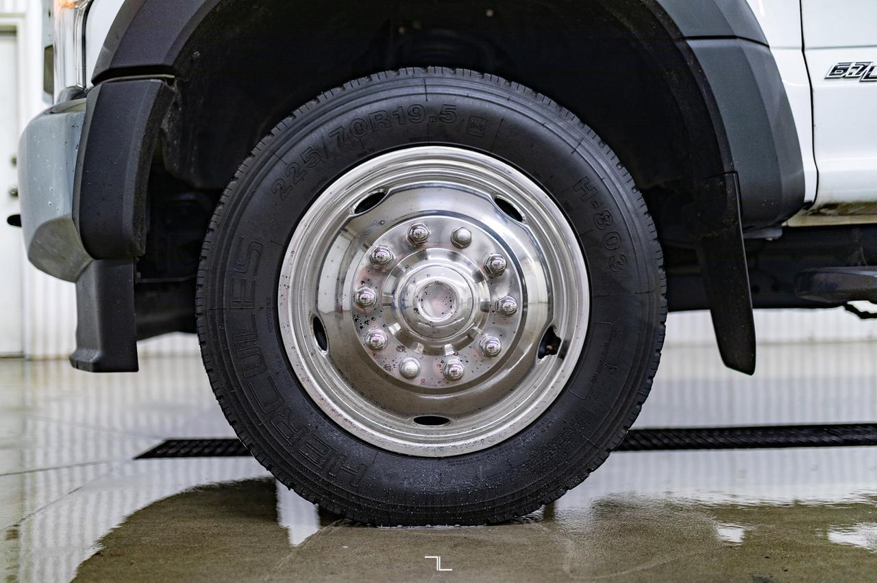 2020 Ford F-550 4x4 Crew Cab XLT Deck Diesel Dually Red Deer AB