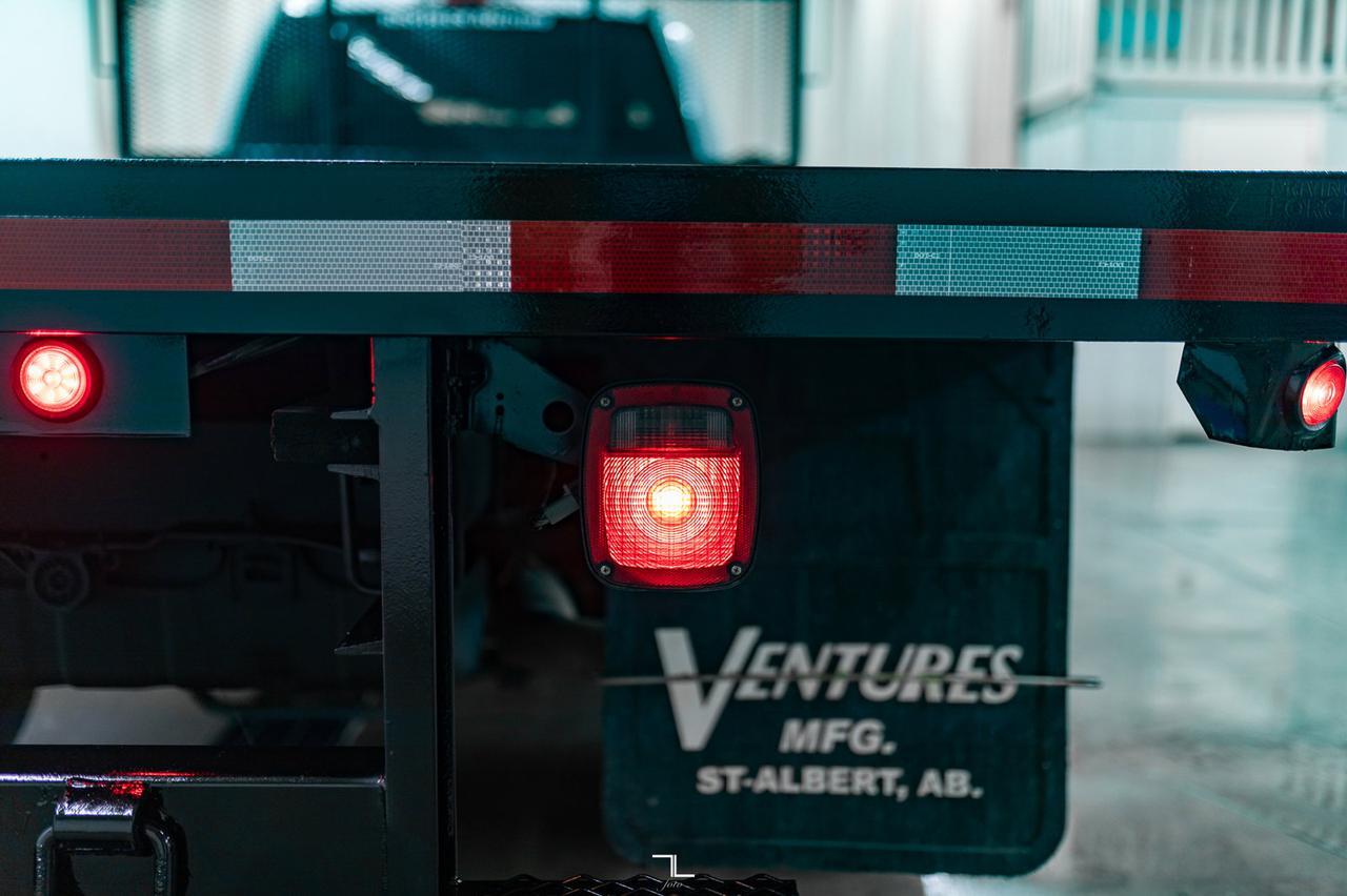 2020 Ford F-550 4x4 Crew Cab XLT Deck Dually BCam Red Deer AB