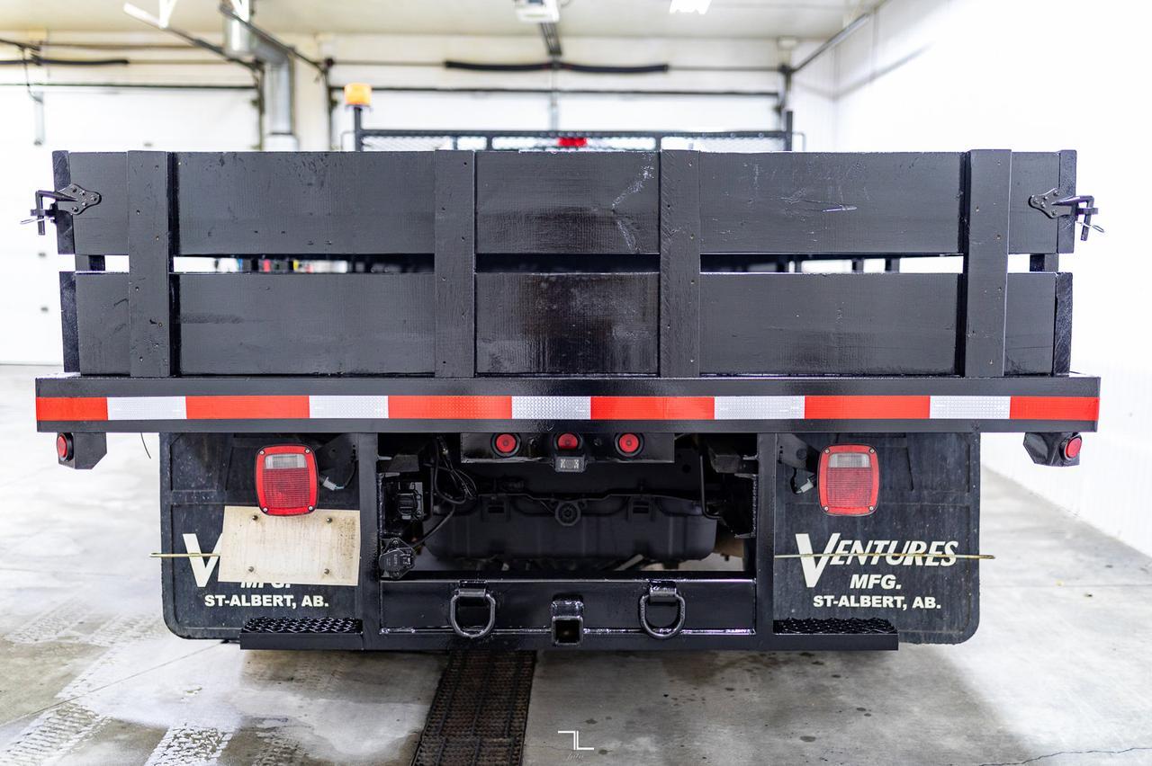 2020 Ford F-550 4x4 Crew Cab XLT Deck Dually BCam Red Deer AB