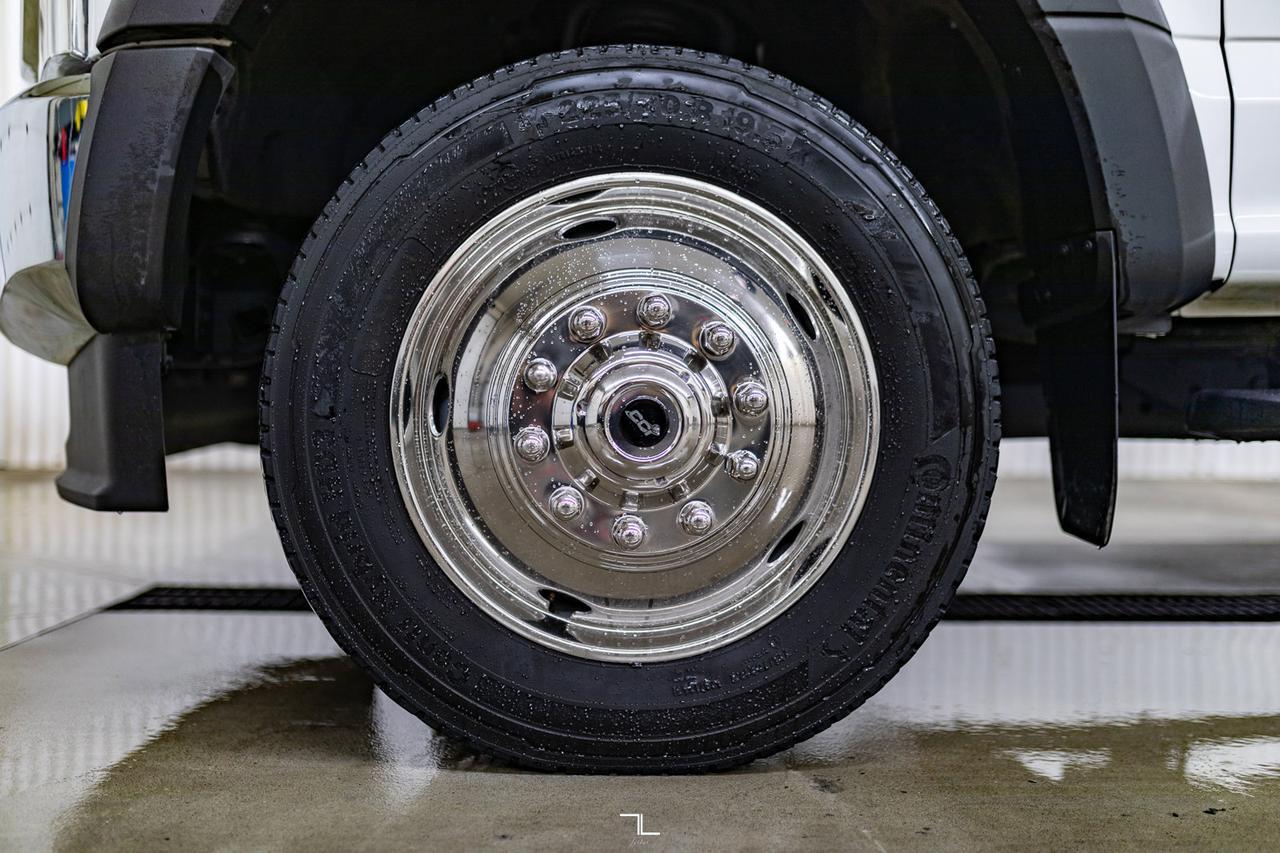 2020 Ford F-550 4x4 Crew Cab XLT Deck Dually BCam Red Deer AB