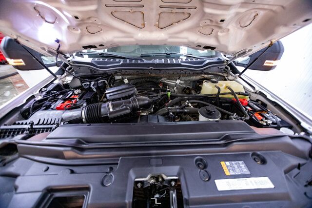 2020 Ford F-550 4x4 Crew Cab XLT Deck Dually Red Deer AB