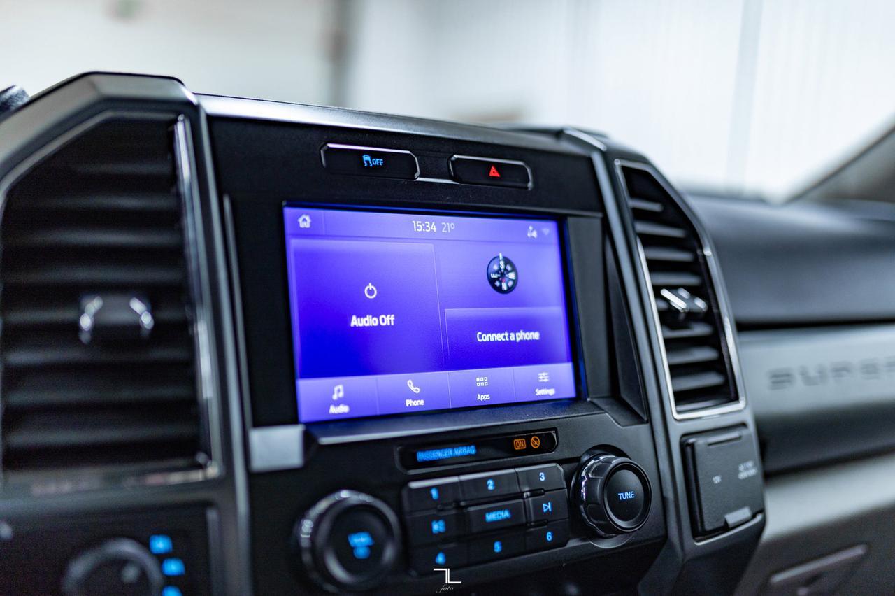 2020 Ford F-550 4x4 Crew Cab XLT Deck Dually Red Deer AB