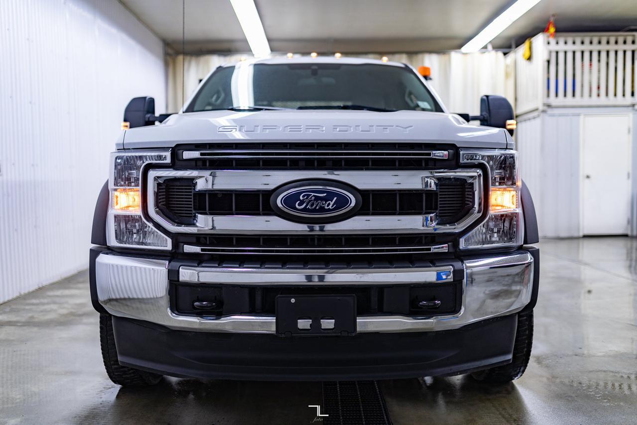 2020 Ford F-550 4x4 Crew Cab XLT Deck Dually Red Deer AB
