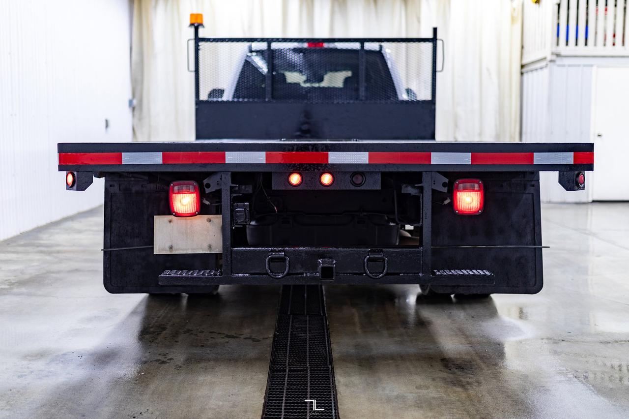 2020 Ford F-550 4x4 Crew Cab XLT Deck Dually Red Deer AB