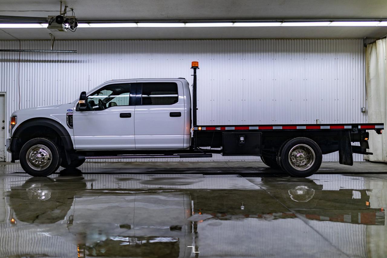 2020 Ford F-550 4x4 Crew Cab XLT Deck Dually Red Deer AB