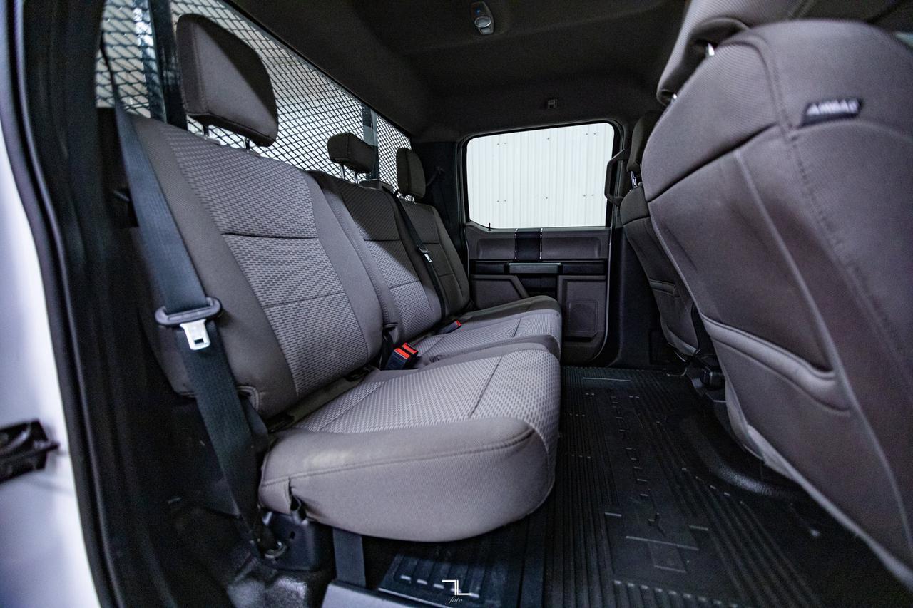 2020 Ford F-550 4x4 Crew Cab XLT Deck Dually Red Deer AB