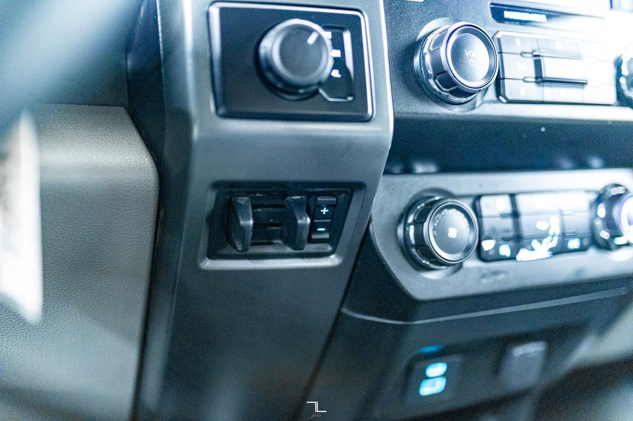 2020 Ford F-550 4x4 Crew Cab XLT Deck Dually Red Deer AB