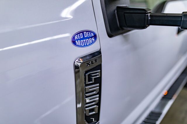 2020 Ford F-550 4x4 Crew Cab XLT Deck Dually Red Deer AB