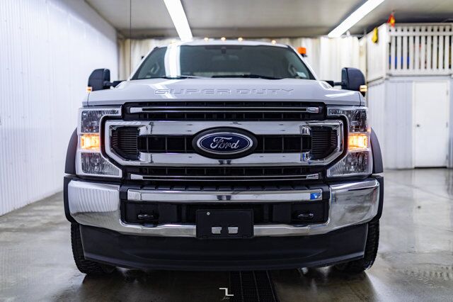 2020 Ford F-550 4x4 Crew Cab XLT Deck Dually Red Deer AB