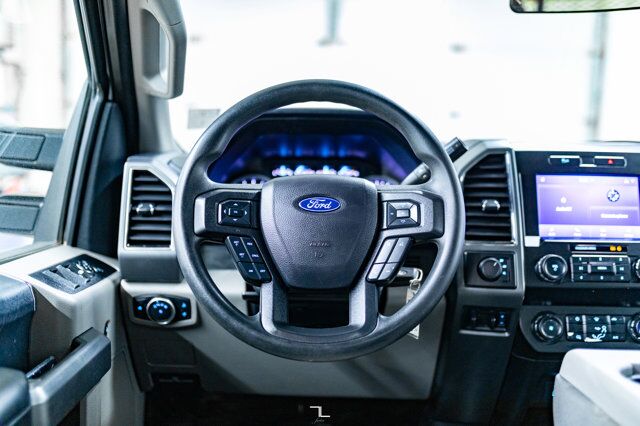 2020 Ford F-550 4x4 Crew Cab XLT Deck Dually Red Deer AB