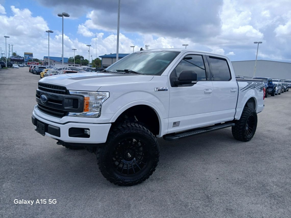 2020 Ford F150 SuperCrew Cab XLT Pickup 4D 5 1/2 ft