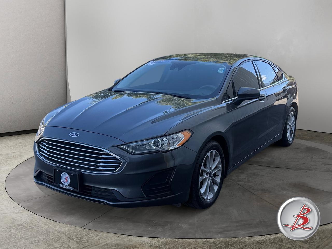 2020 Ford FUSION SE
