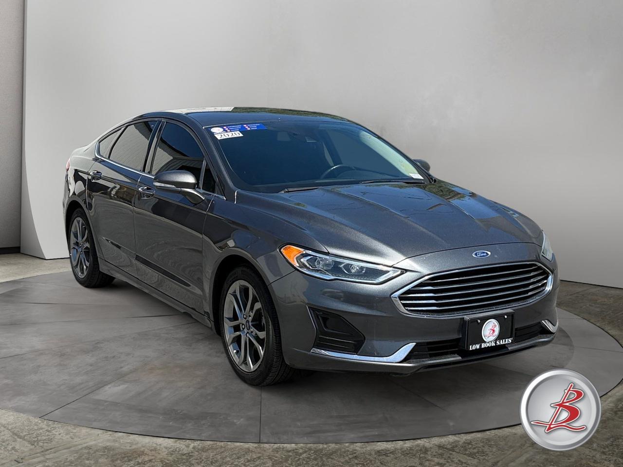 2020 Ford FUSION SEL