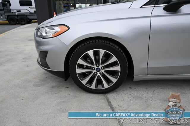 2020 Ford Fusion SE / AWD / 2.0L Ecoboost / Power & Heated Cloth Seats / Blind Spot & Lane Departure Alert / Apple CarPlay & Android Auto / Back Up Camera / Push Button Start / Alloy Wheels / 29 MPG / 1-Owner Anchorage AK