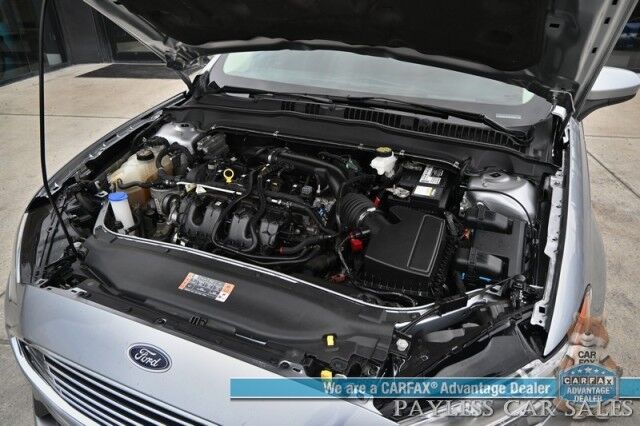 2020 Ford Fusion SE / AWD / 2.0L Ecoboost / Power & Heated Cloth Seats / Blind Spot & Lane Departure Alert / Apple CarPlay & Android Auto / Back Up Camera / Push Button Start / Alloy Wheels / 29 MPG / 1-Owner Anchorage AK