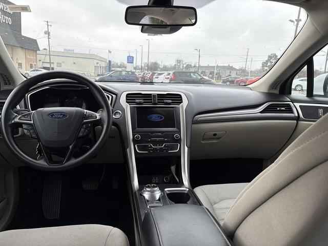 2020 Ford Fusion SE Meridian MS