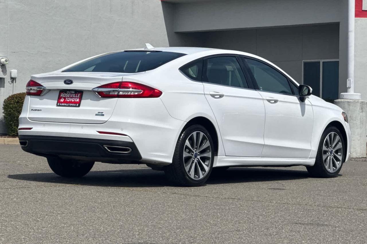 2020 Ford Fusion SE