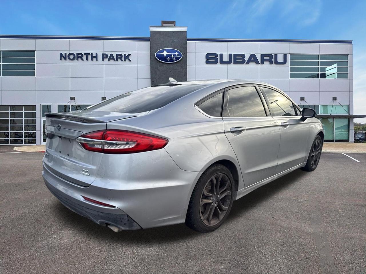 2020 Ford Fusion SE