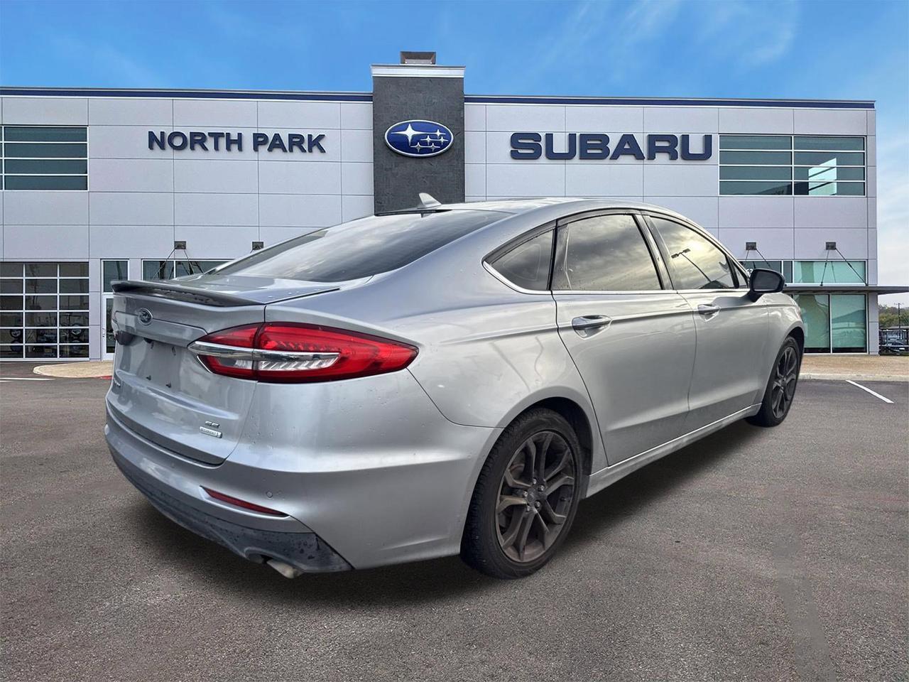 2020 Ford Fusion SE