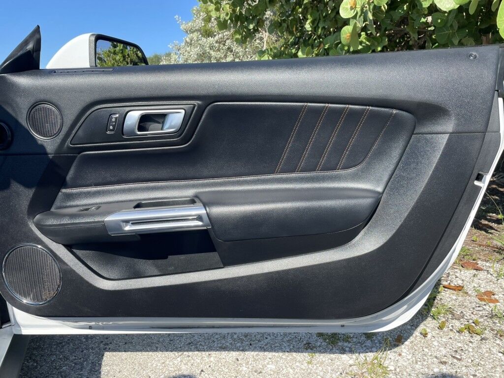 2020 Ford Mustang ECOBOOST PREMIUM~NAVIGATION~POWER SEATS~POWER LOCKS AND WINDOWS~ Sarasota FL