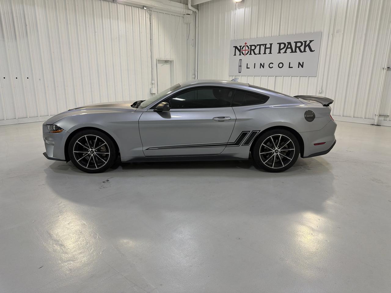 2020 Ford Mustang EcoBoost