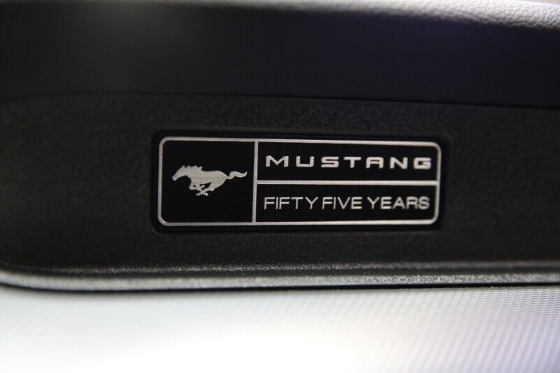 2020 Ford Mustang GT Premium Plainview NY