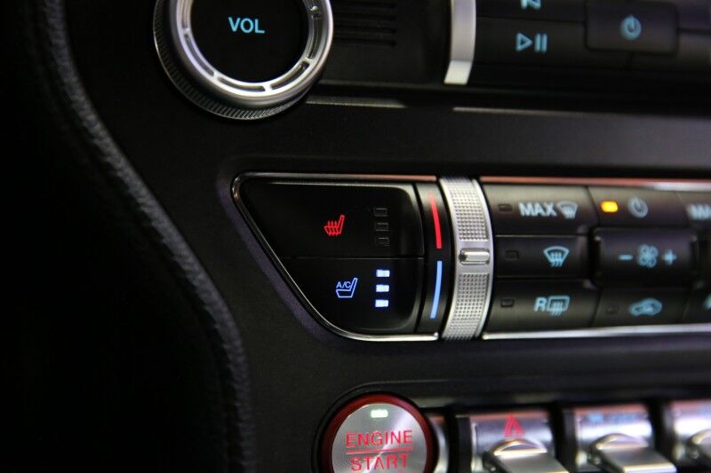 2020 Ford Mustang GT Premium Plainview NY