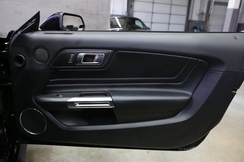 2020 Ford Mustang GT Premium Plainview NY