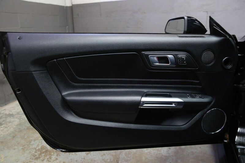 2020 Ford Mustang GT Premium Plainview NY
