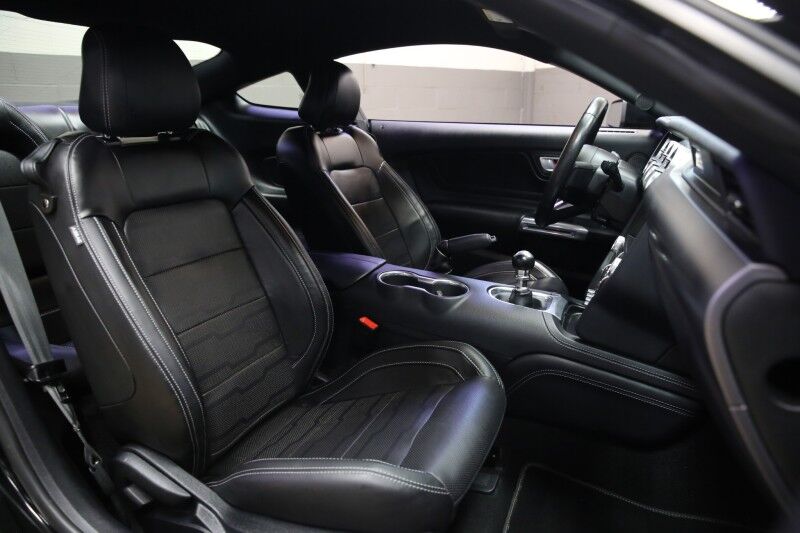 2020 Ford Mustang GT Premium Plainview NY