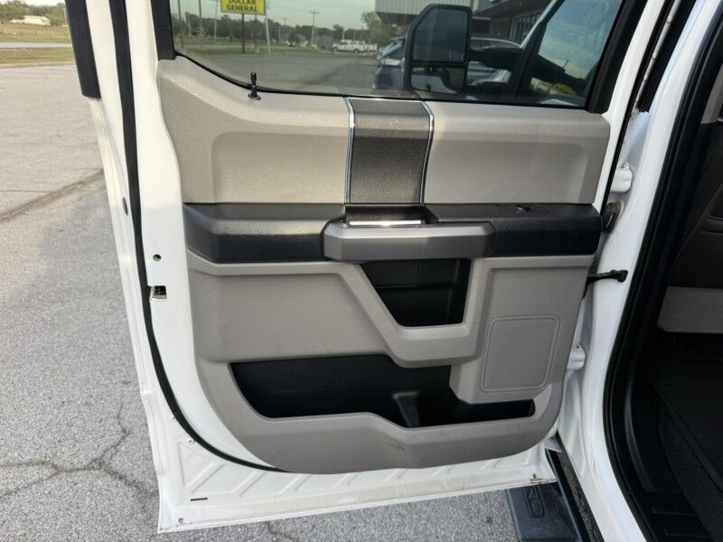 2020 Ford Super Crew F-350 DRW Diesel Utility XLT Collinsville OK