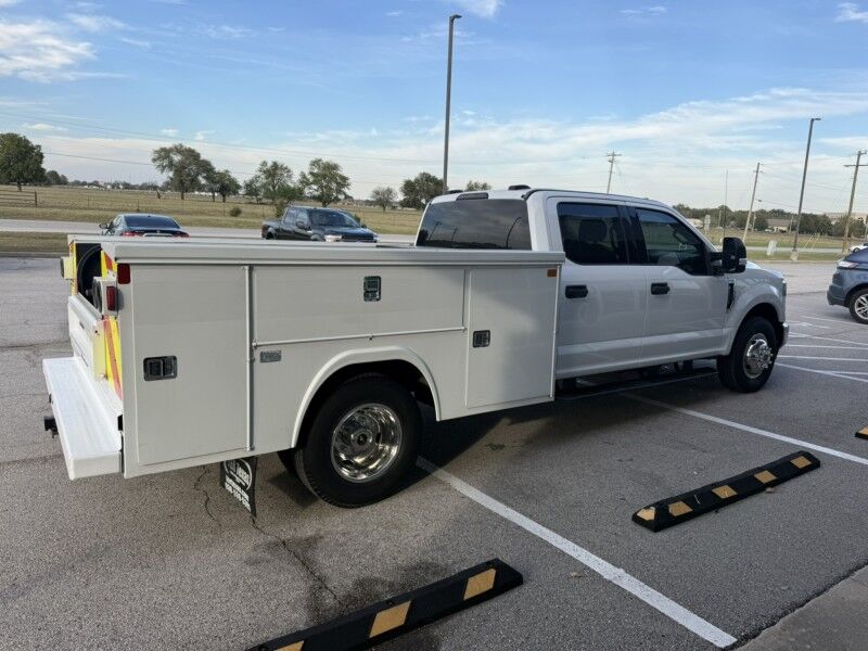 2020 Ford Super Crew F-350 DRW Diesel Utility XLT Collinsville OK