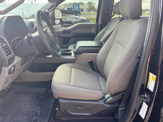 2020 Ford Super Duty F-250 Crew Cab 4WD XLT Lafayette LA