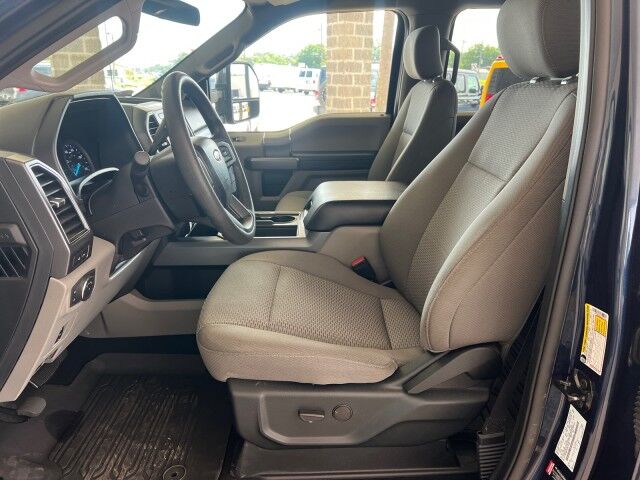 2020 Ford Super Duty F-250 Crew Cab 4WD XLT Lafayette LA