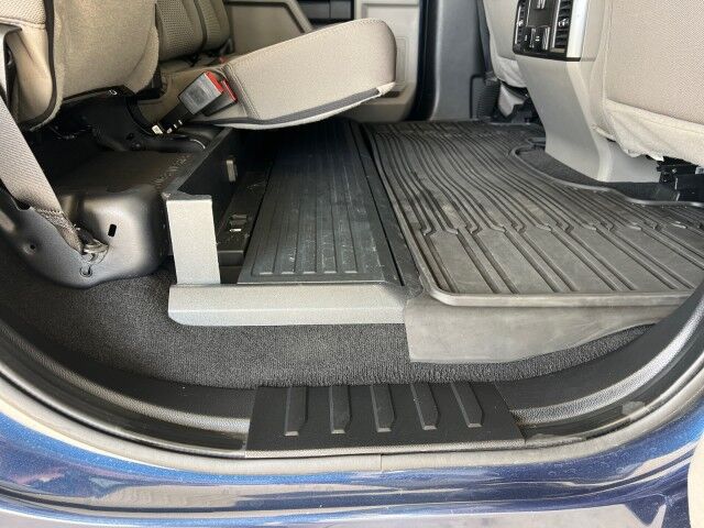 2020 Ford Super Duty F-250 Crew Cab 4WD XLT Lafayette LA