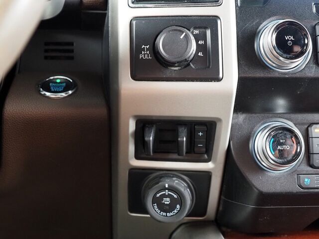 2020 Ford Super Duty F-250 King Ranch Crew Cab 4WD *6.7L DIESEL, ULTIMATE PKG, NAVIGATION, ADAPTIVE CRUISE, SAFETY ALERTS, 360 CAMERAS, TWIN PANEL MOONROOF, LEATHER, CLIMATE SEATS, HEATED STEERING, BANG & OLUFSEN, WIRELESS CHARGING Round Rock TX