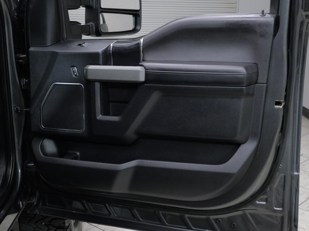 2020 Ford Super Duty F-250 Platinum Ultimate FX4 6.7L Power Stroke 4x4 Mansfield TX