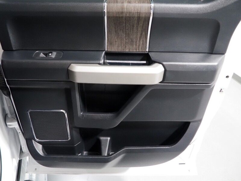 2020 Ford Super Duty F-250 SRW LARIAT 4WD *6.7L V8 DIESEL, NAVIGATION, SAFETY ALERTS, BACKUP-CAMERA, COLOR TOUCHSCREEN, LEATHER, CLIMATE SEATS, REMOTE START, 20 INCH WHEELS, BANG & OLUFSEN, ANDROID & APPLE Round Rock TX