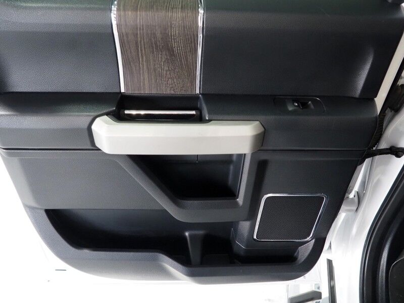 2020 Ford Super Duty F-250 SRW LARIAT 4WD *6.7L V8 DIESEL, NAVIGATION, SAFETY ALERTS, BACKUP-CAMERA, COLOR TOUCHSCREEN, LEATHER, CLIMATE SEATS, REMOTE START, 20 INCH WHEELS, BANG & OLUFSEN, ANDROID & APPLE Round Rock TX