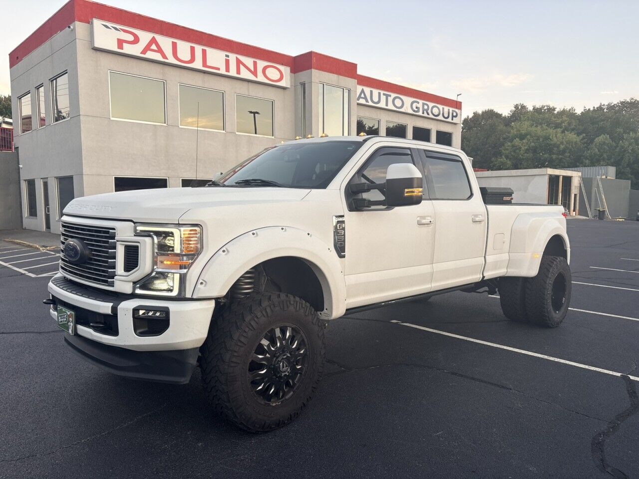 2020 Ford Super Duty F-350 DRW LARIAT