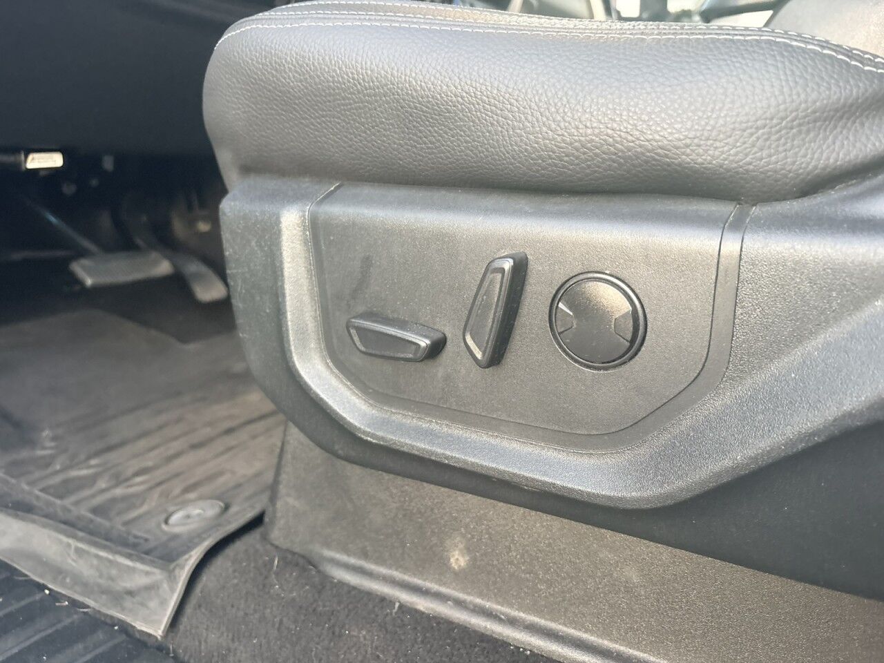 2020 Ford Super Duty F-350 DRW LARIAT Fitchburg MA