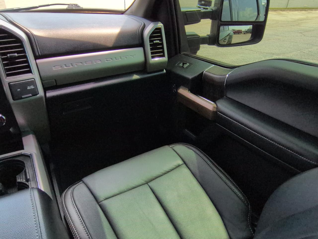 2020 Ford Super Duty F-350 DRW LARIAT Appleton WI