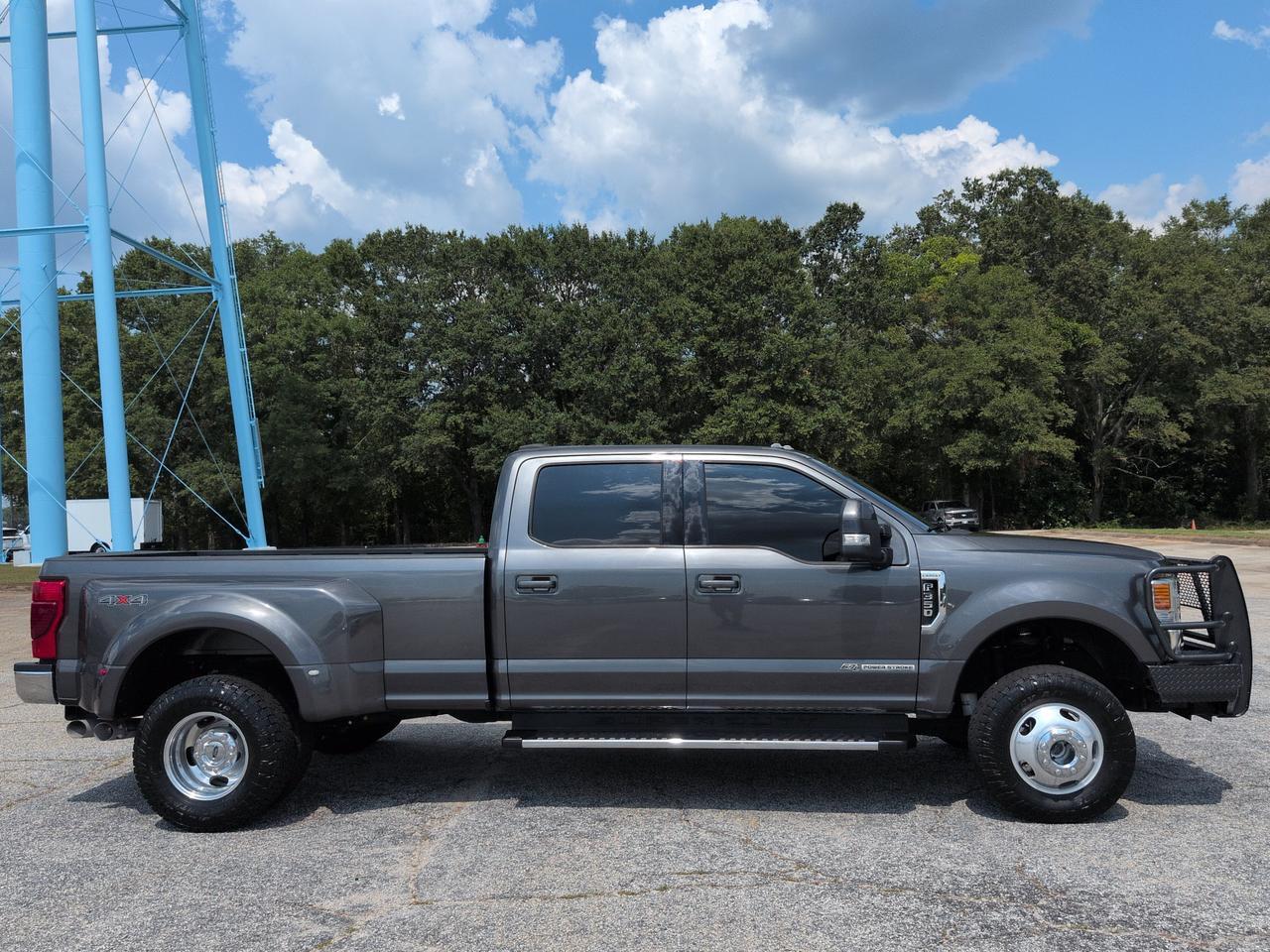 2020 Ford Super Duty F-350 DRW LARIAT