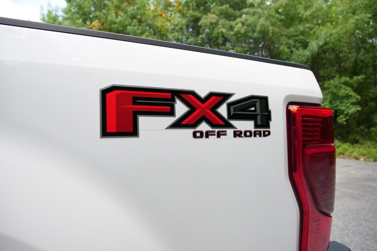 2020 Ford Super Duty F-350 LARIAT 4X4 / Ultimate PKG / Diesel / Pro Trailer Backup! Lincolnton NC
