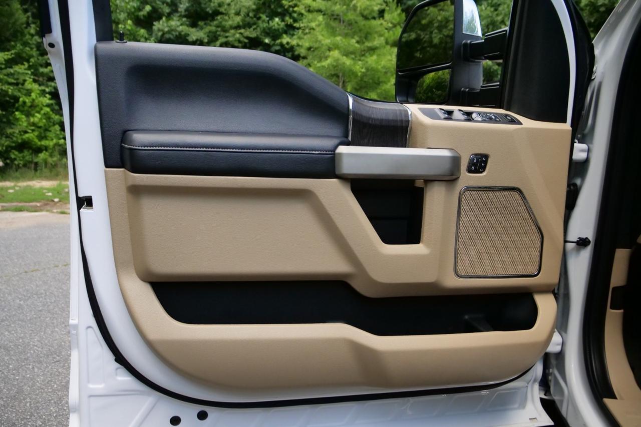 2020 Ford Super Duty F-350 LARIAT 4X4 / Ultimate PKG / Diesel / Pro Trailer Backup! Lincolnton NC