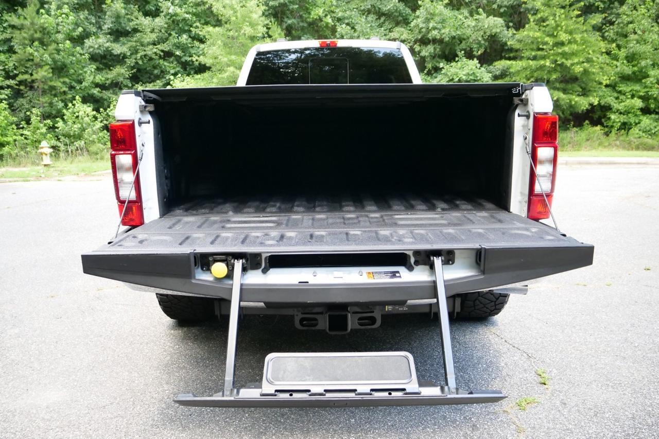 2020 Ford Super Duty F-350 LARIAT 4X4 / Ultimate PKG / Diesel / Pro Trailer Backup! Lincolnton NC