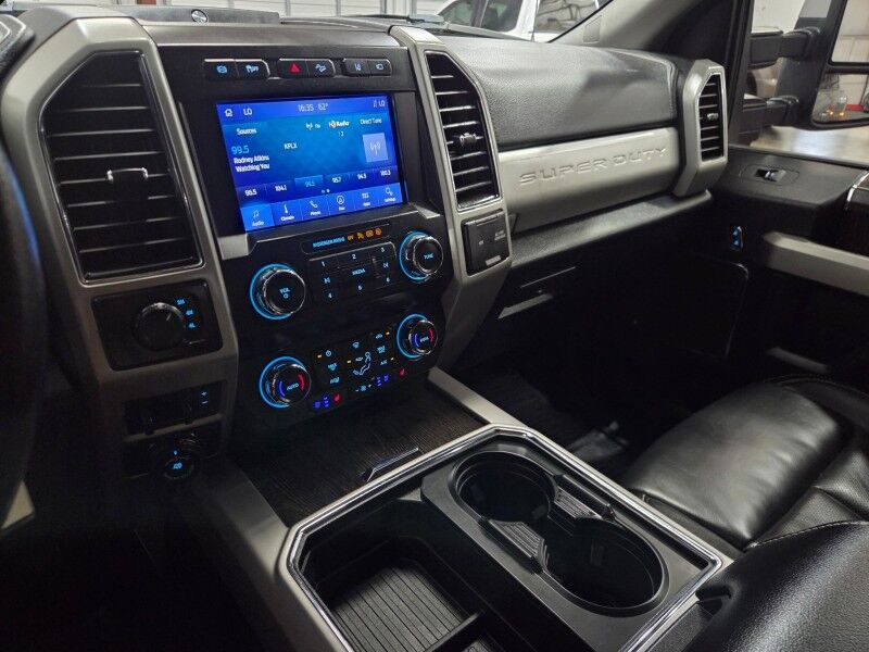 2020 Ford Super Duty F-350 LARIAT 6.7L Diesel Dually GPS Camera FREE WARRANTY Arlington TX