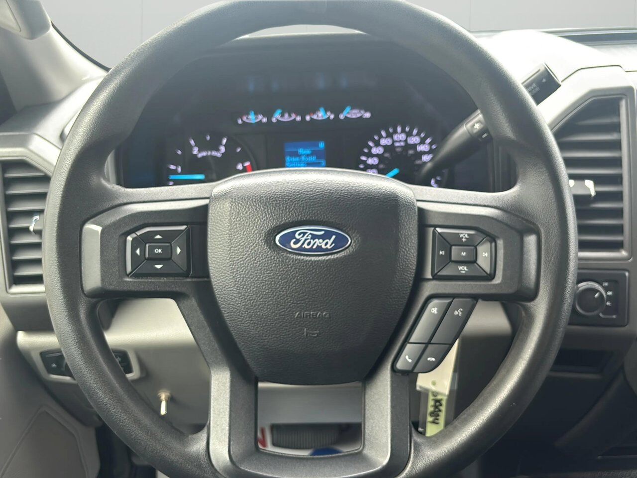 2020 Ford Super Duty F-550 DRW XL - READY FOR WORK! Sherwood Park AB