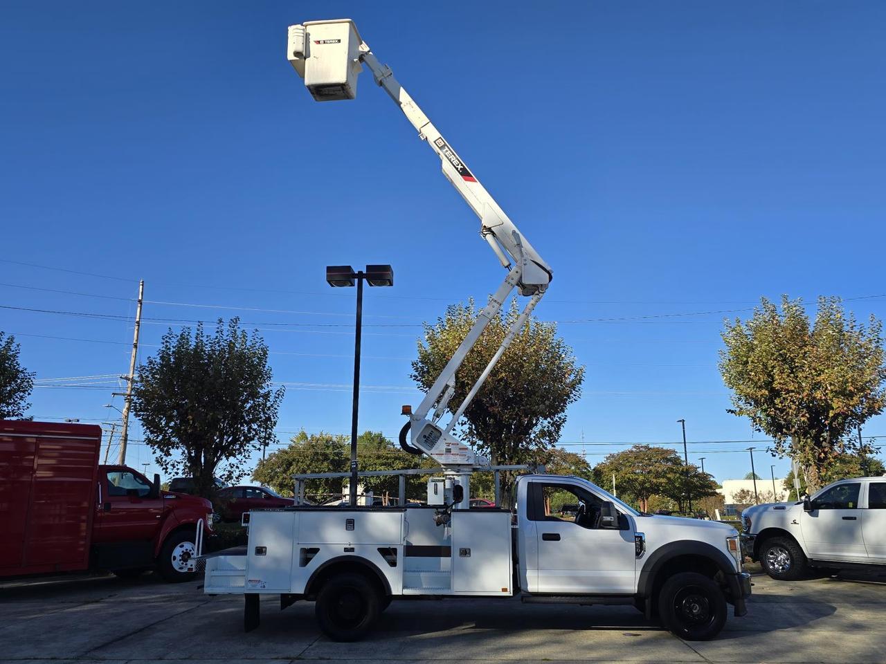 2020 Ford Super Duty F-550 DRW XL 4WD Regular Cab Bucket Lift Truck Concord NC